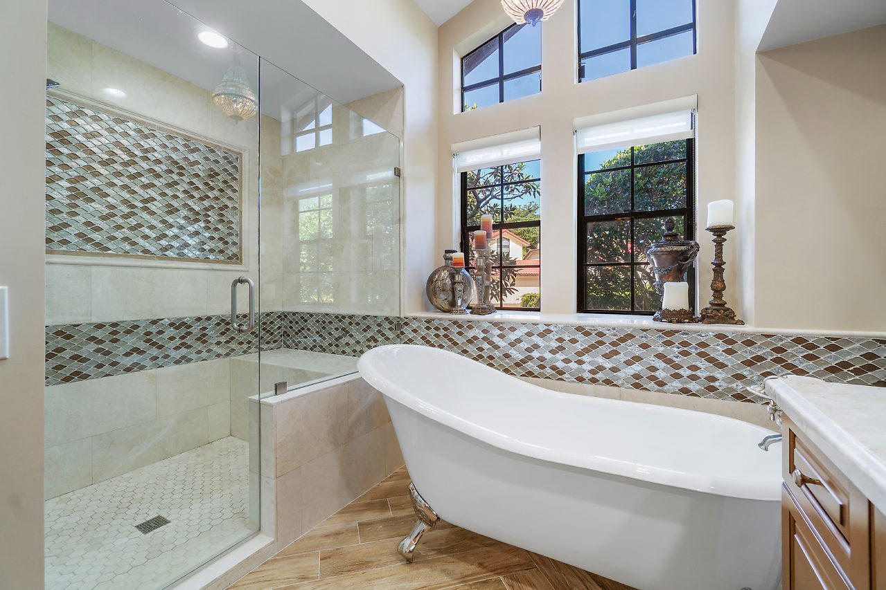 21772 Club Villa Terrace Boca Raton, FL 33433 - Photo 22 of 26 BEAUTIFUL WALK-IN CLOSET/SOAKING TUB