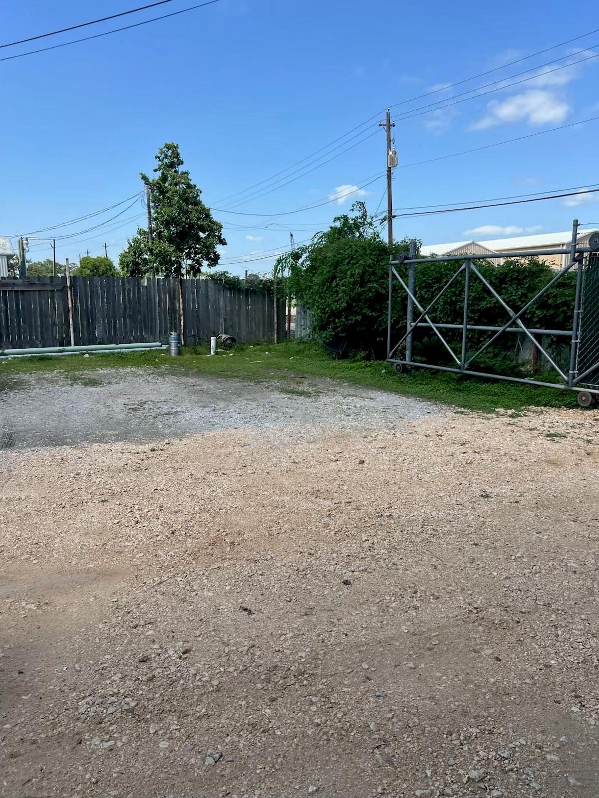 908 Lakeside Drive Channelview, TX 77530 - Photo 11 of 15