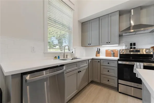 $469,000 | 315 Main Street, Unit H, Bay St. Louis, MS 39520