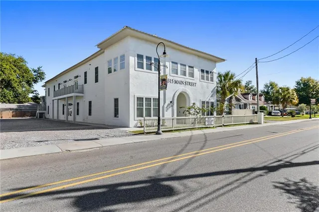 $469,000 | 315 Main Street, Unit H, Bay St. Louis, MS 39520