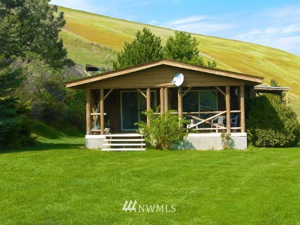 845 Kellog Road Dayton, WA 99328 - Photo 1 of 5