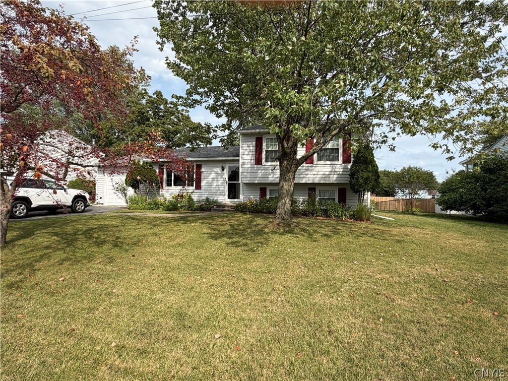7437 Farmstead Road Clay, NY 13088 - Photo 4 of 32 Gallery Image 4