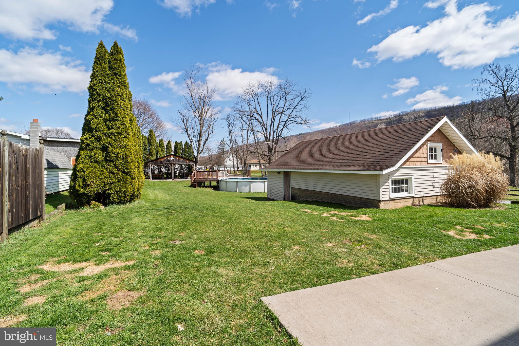 209 South High Street Port Matilda, PA 16870 - Photo 29 of 39