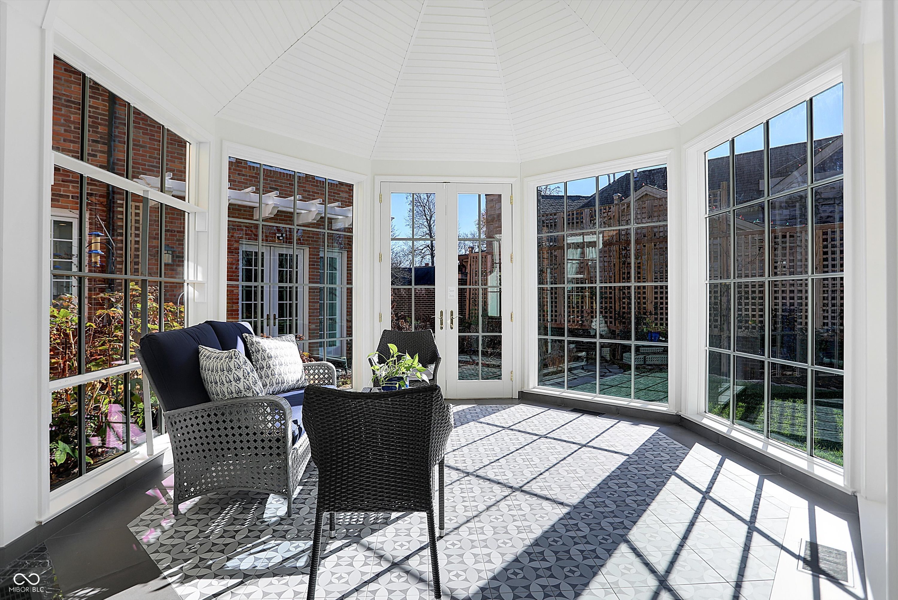 2505 Riverside Drive Columbus, IN 47201 - Photo 14 of 84