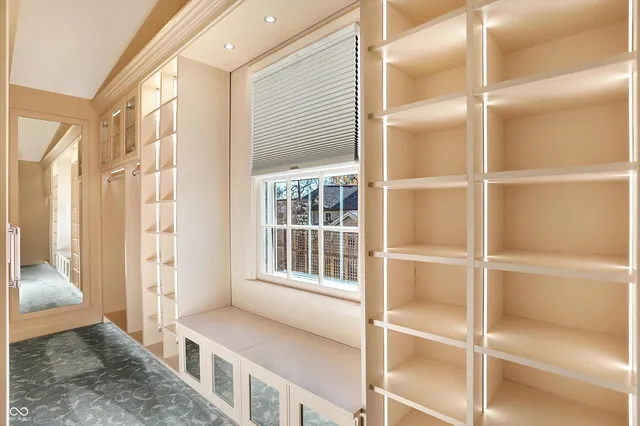 $1,350,000 | 2505 Riverside Drive, Columbus, IN 47201