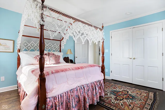 $1,350,000 | 2505 Riverside Drive, Columbus, IN 47201