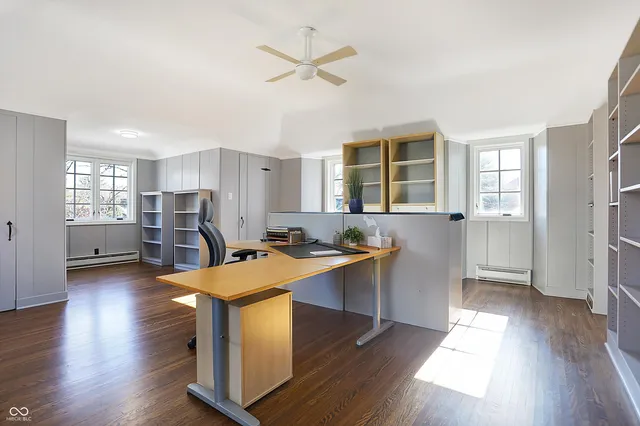 $1,350,000 | 2505 Riverside Drive, Columbus, IN 47201