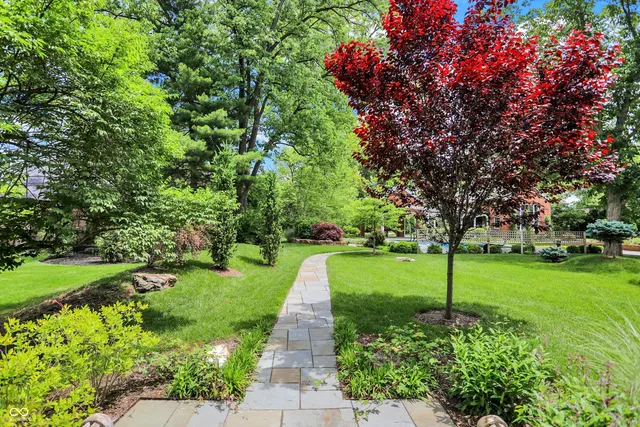 $1,350,000 | 2505 Riverside Drive, Columbus, IN 47201