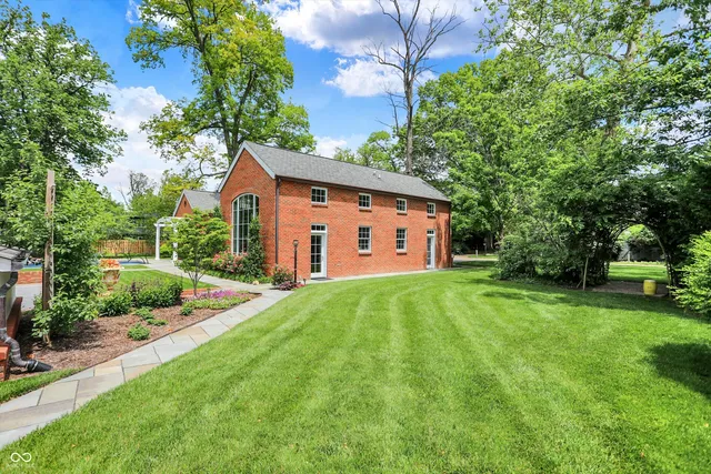 $1,350,000 | 2505 Riverside Drive, Columbus, IN 47201