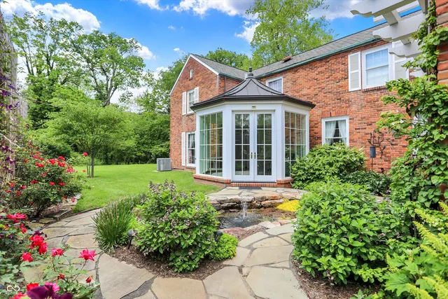 $1,350,000 | 2505 Riverside Drive, Columbus, IN 47201