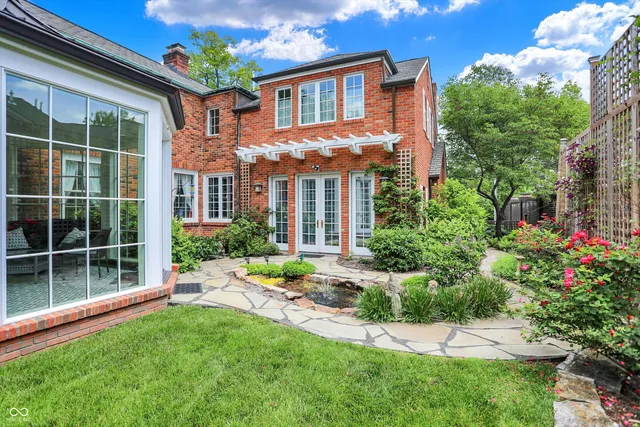 $1,350,000 | 2505 Riverside Drive, Columbus, IN 47201