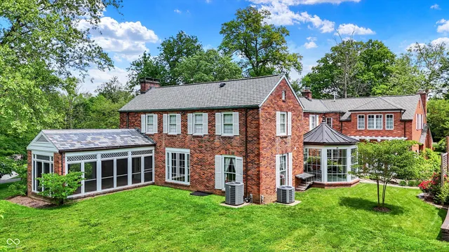 $1,350,000 | 2505 Riverside Drive, Columbus, IN 47201