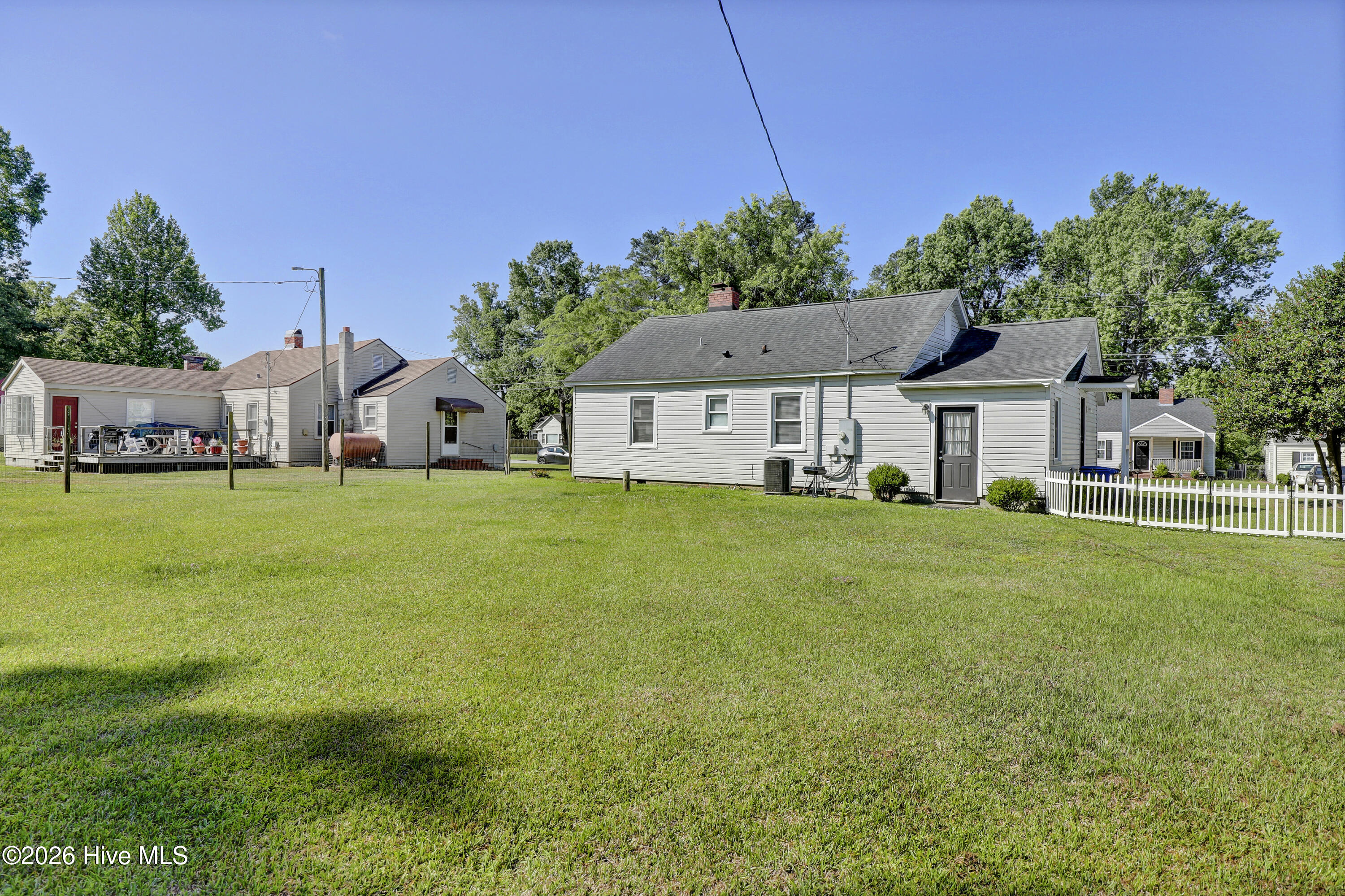 118 Queens Road Jacksonville, NC 28540 - Photo 21 of 26 19