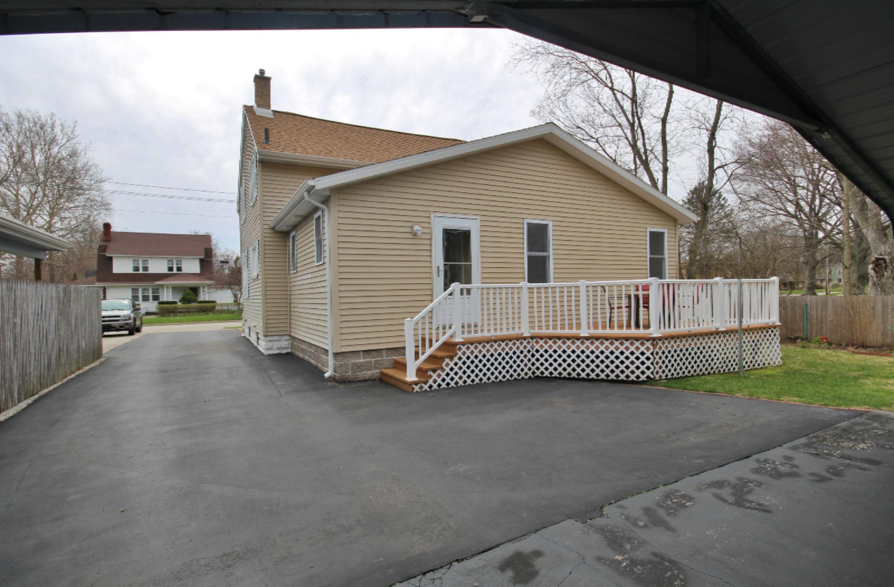 410 East Hoffman Street Three Rivers, MI 49093 - Photo 11 of 37 IMG_7108