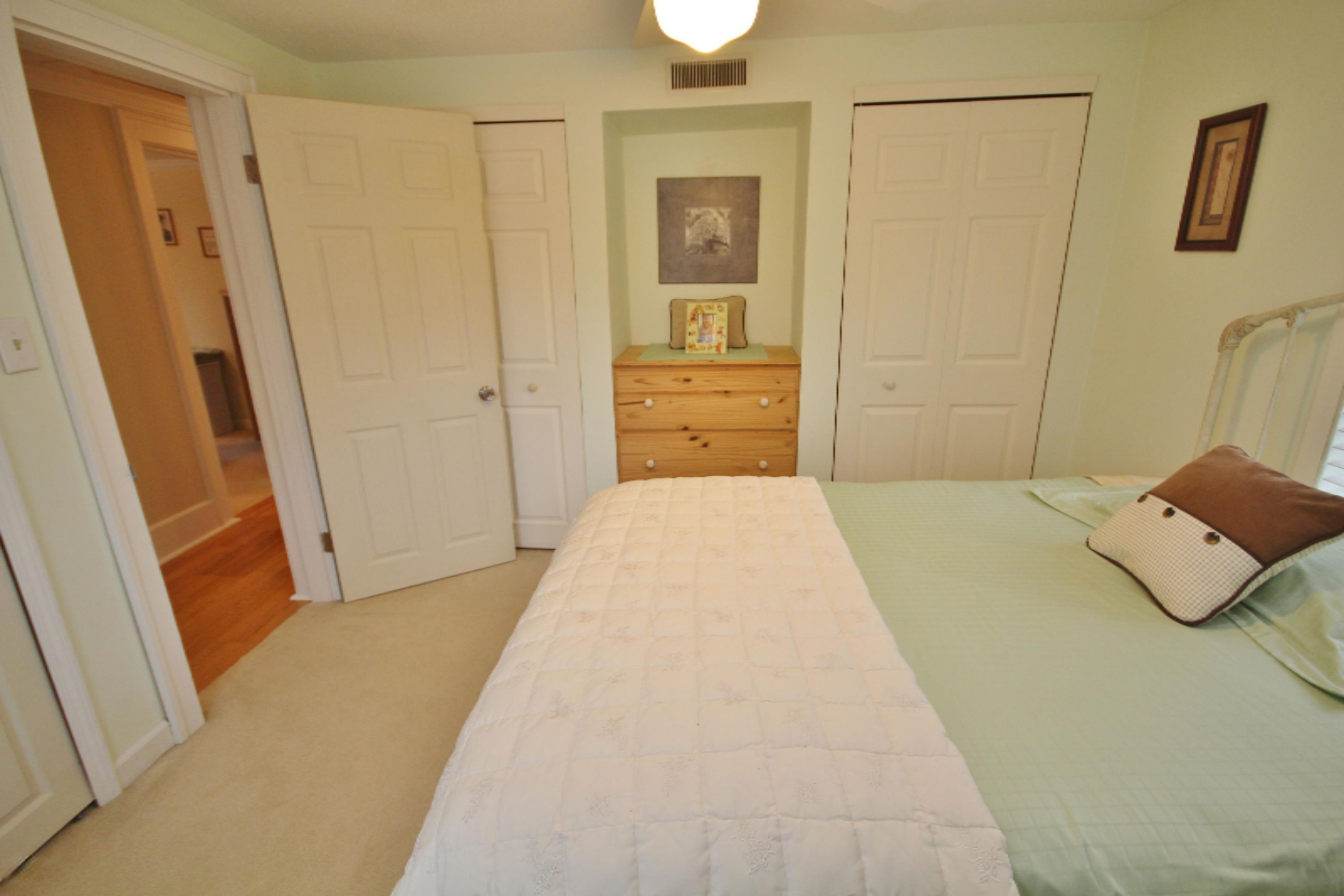 410 East Hoffman Street Three Rivers, MI 49093 - Photo 33 of 37 IMG_6934