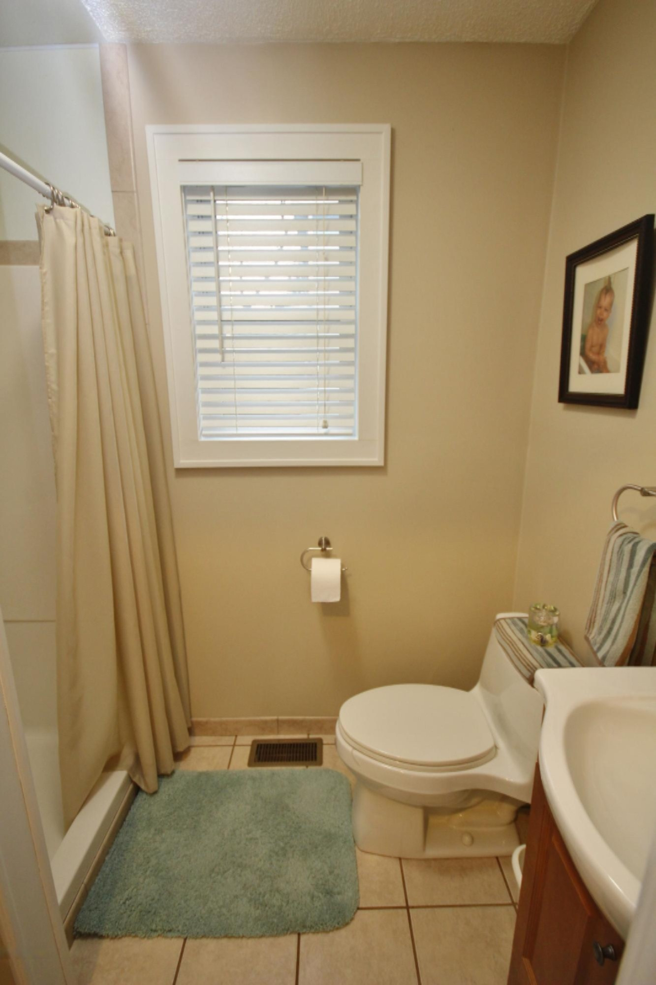 410 East Hoffman Street Three Rivers, MI 49093 - Photo 35 of 37 IMG_6959