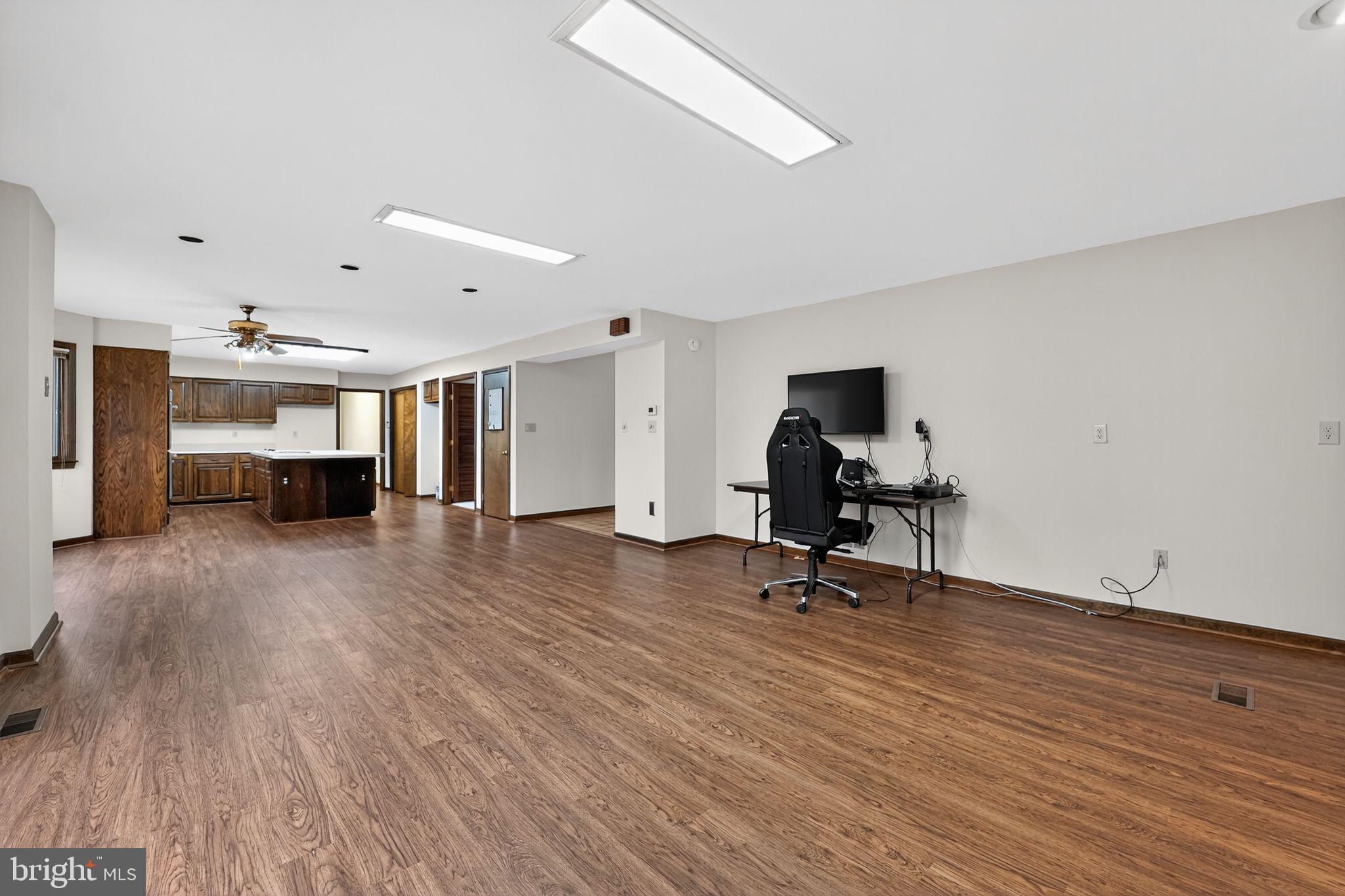 11753 Farside Road Ellicott City, MD 21042 - Photo 28 of 30 Gallery Image 28