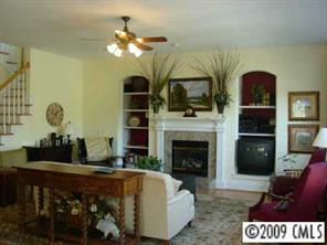 702 Stratford Run Drive Fort Mill, SC 29708 - Photo 4 of 8 Gallery Image 4