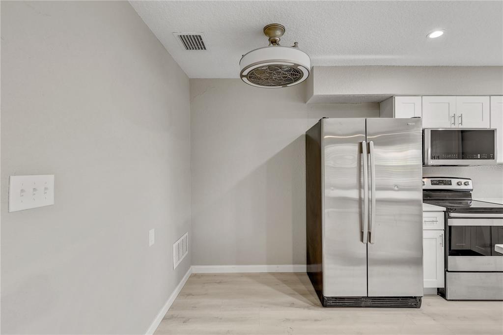 9030 Blind Pass Road, Unit C9 St. Petersburg, FL 33706 - Photo 11 of 33