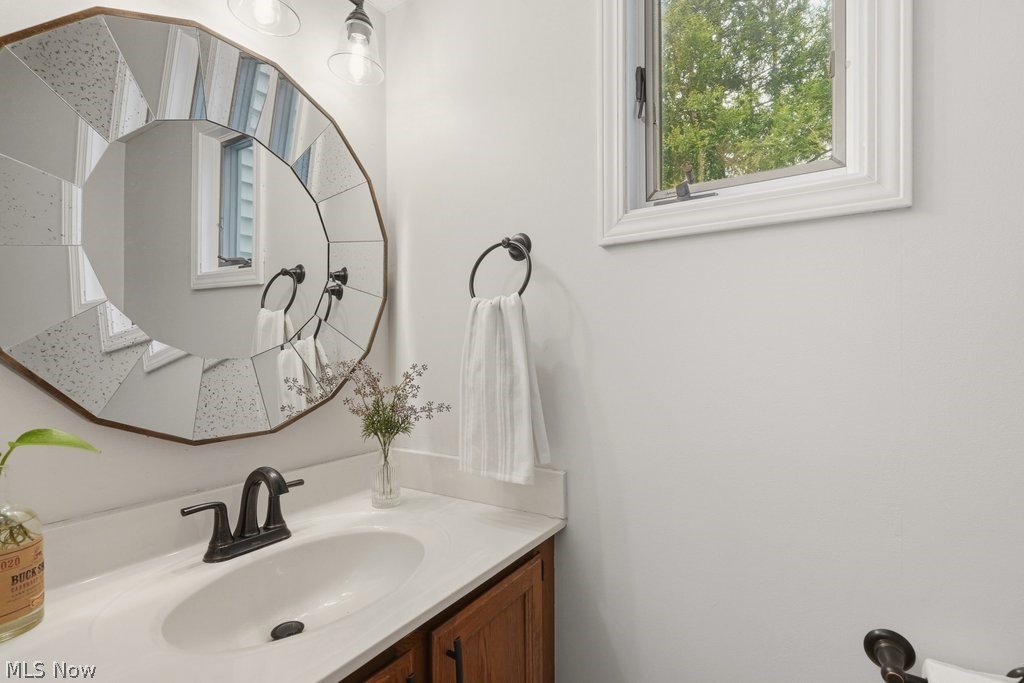 1180 Garman Road Akron, OH 44313 - Photo 19 of 38 1/2 bath on 1st floor