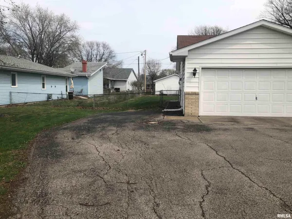 $224,900 | 5306 South 2nd Street, Springfield, IL 62703