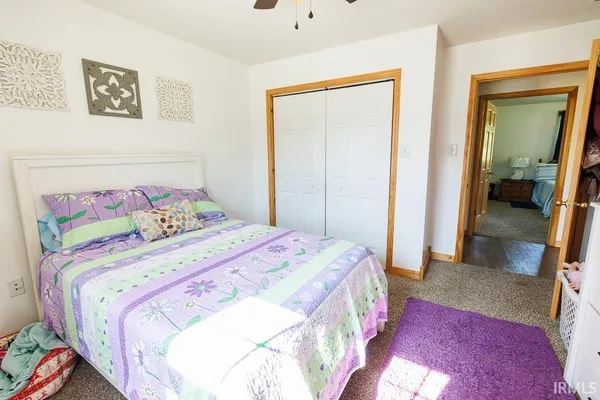 $799,000 | 2879 East Calvertville Road, Bloomfield, IN 47424