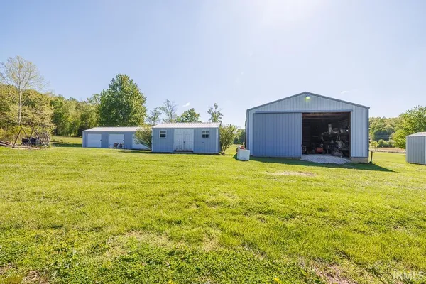 $799,000 | 2879 East Calvertville Road, Bloomfield, IN 47424