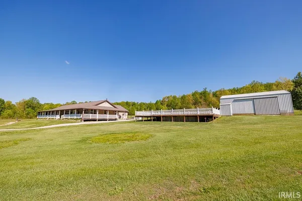 $799,000 | 2879 East Calvertville Road, Bloomfield, IN 47424