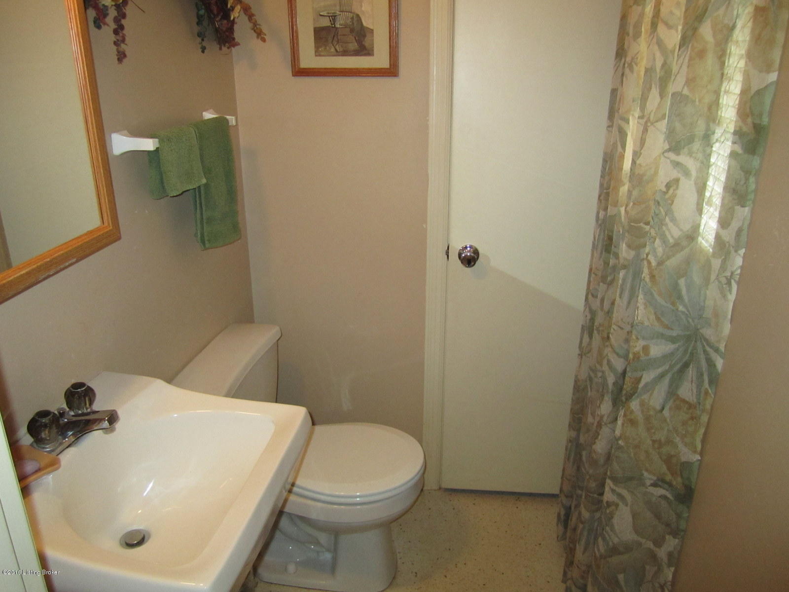 2007 Janlyn Road Jeffersontown, KY 40299 - Photo 10 of 22 IMG_4911
