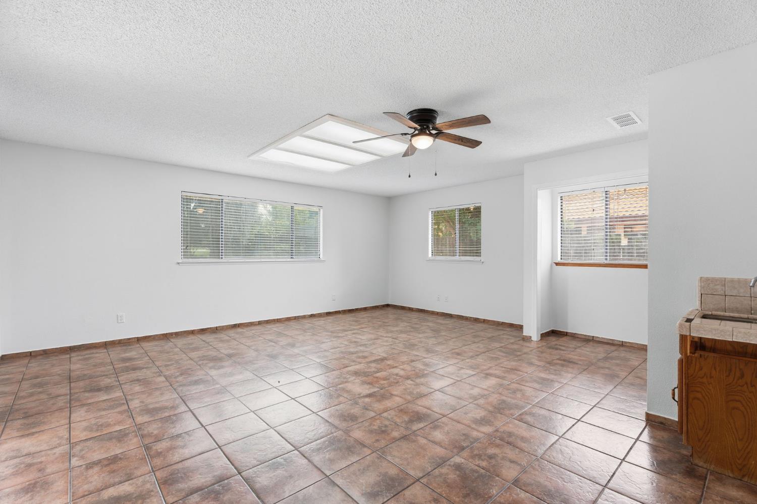 18839 Shell Drive Madera, CA 93638 - Photo 38 of 45