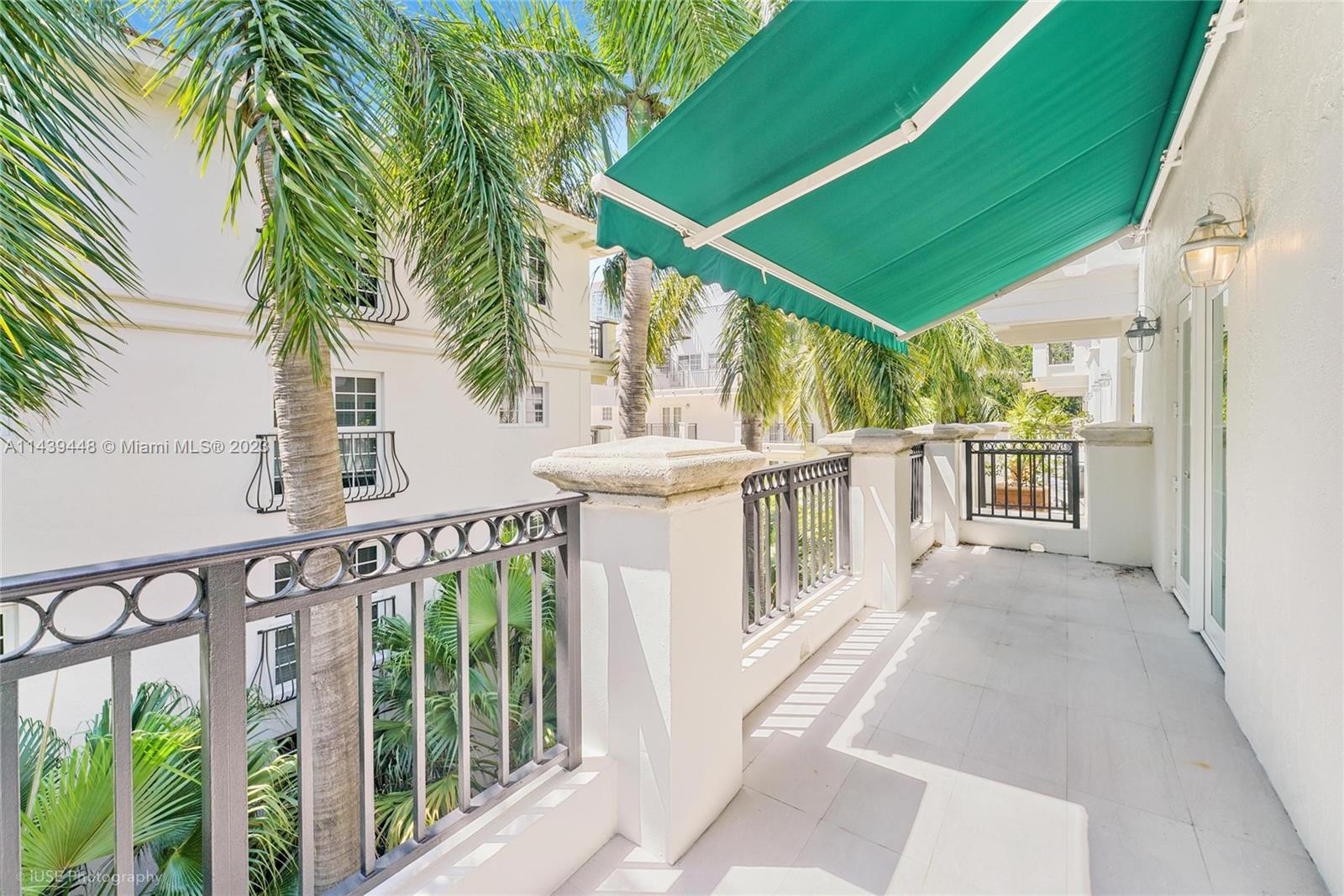 730 3rd Street, Unit 207 Miami Beach, FL 33139 - Photo 13 of 19 a view of a porch