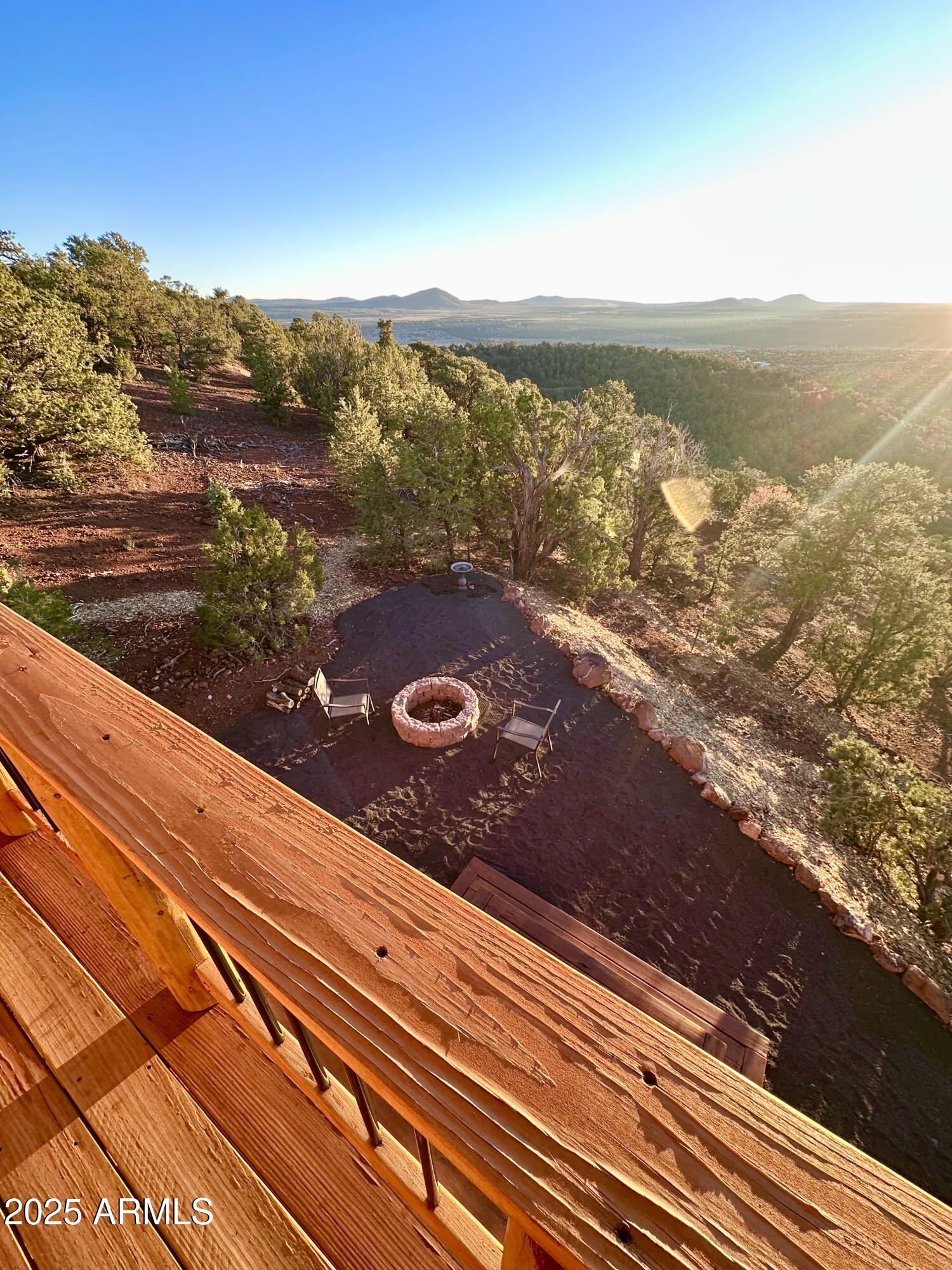 80 N3313 Show Low, AZ 85901 - Photo 26 of 50 a view of an ocean from a balcony