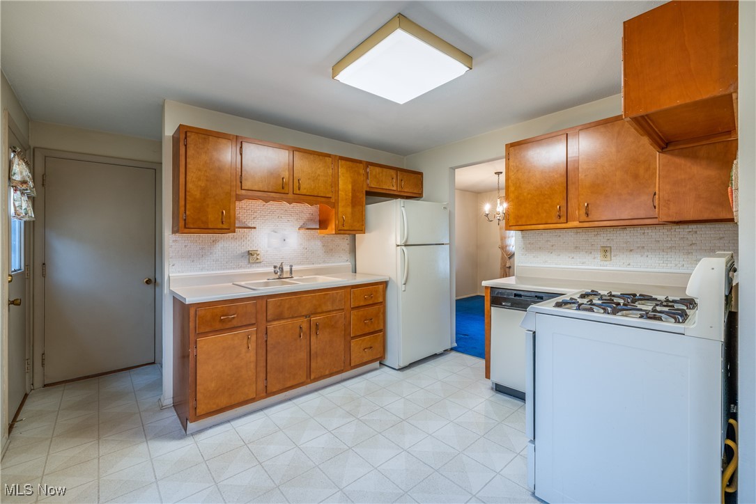 45 Springwood Road Northfield, OH 44067 - Photo 8 of 31 Gallery Image 8