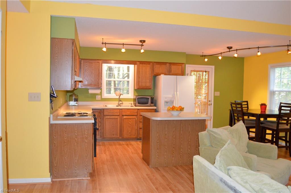 8308 Deep Valley Road Summerfield, NC 27358 - Photo 12 of 30 Kitchen