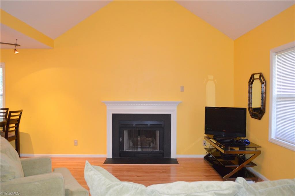 8308 Deep Valley Road Summerfield, NC 27358 - Photo 10 of 30 Living Room
