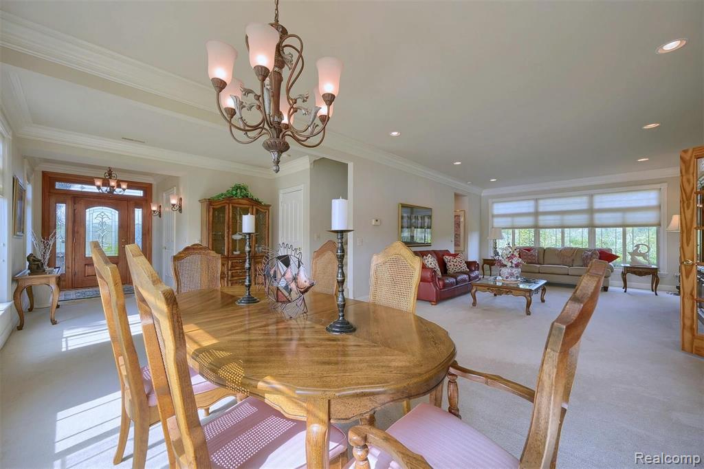 552 Deerpointe Leonard, MI 48367 - Photo 6 of 54 Gallery Image 6