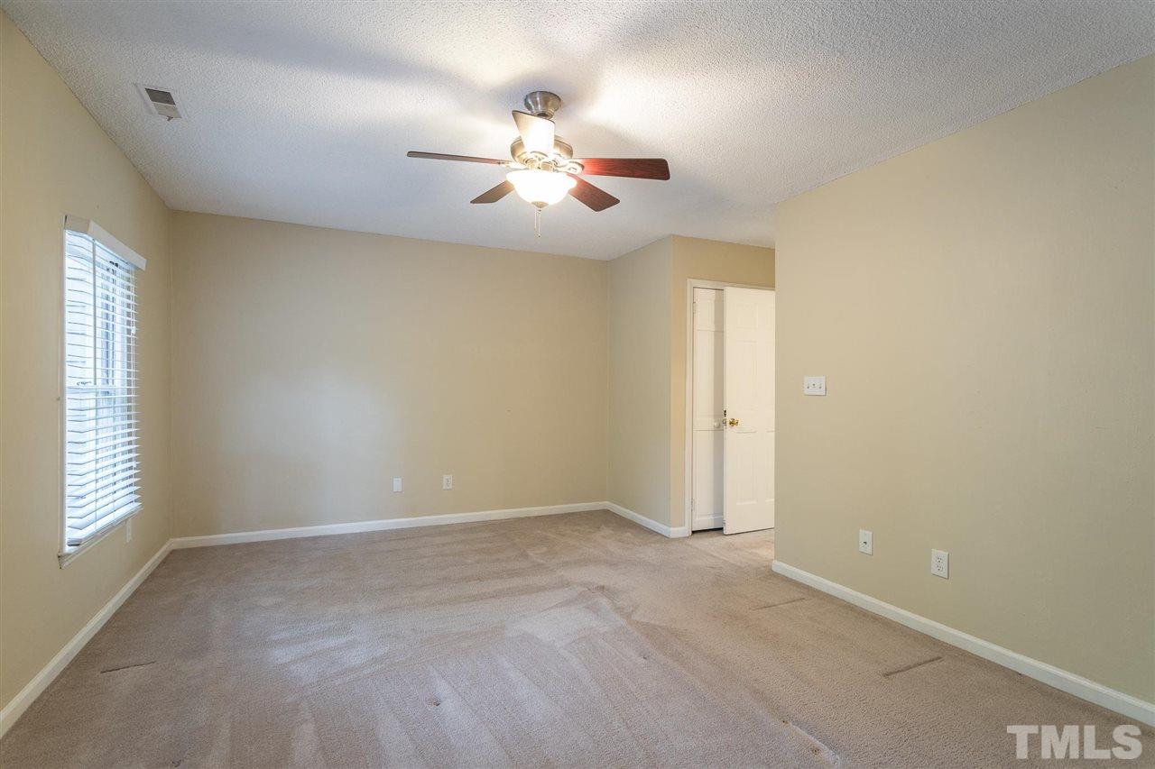 5621 Bridgetowne Way Raleigh, NC 27609 - Photo 12 of 26 Gallery Image 12