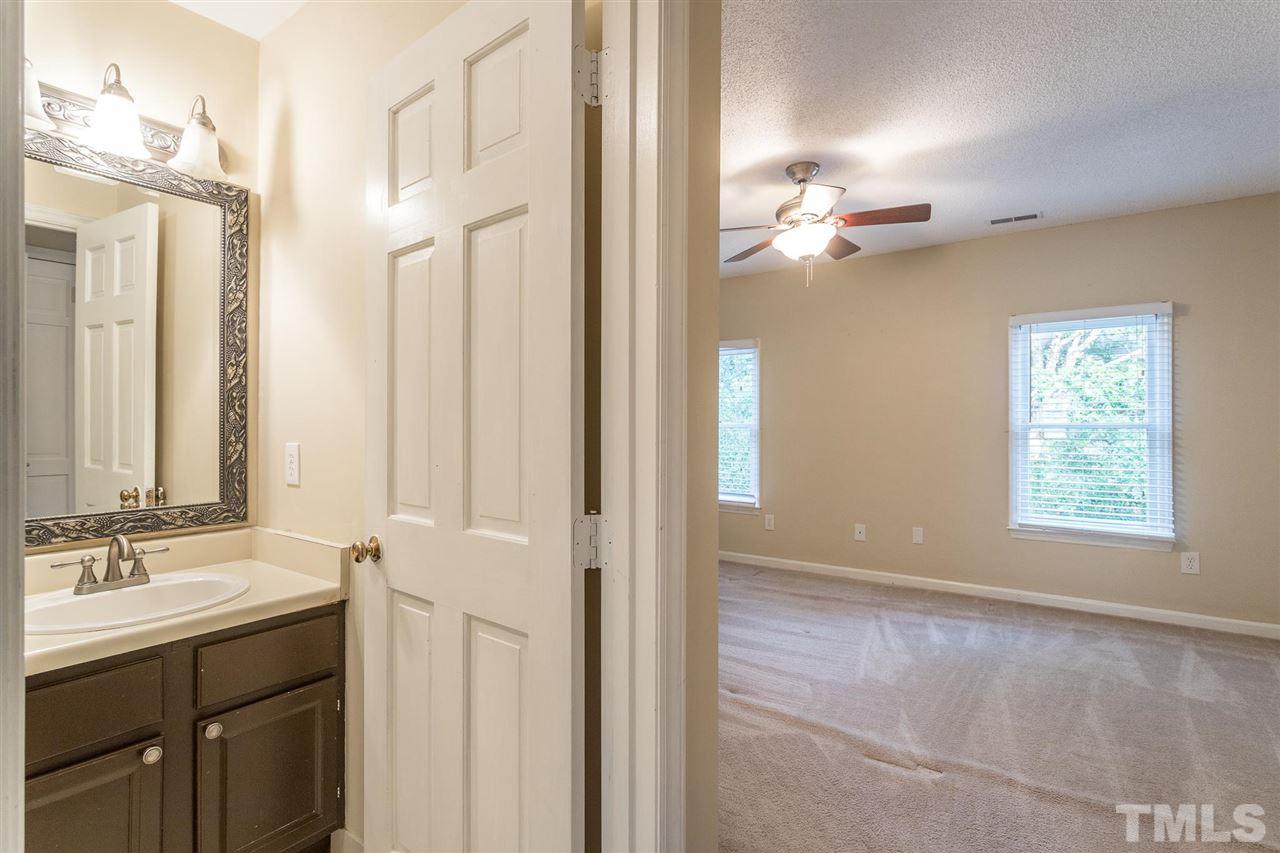 5621 Bridgetowne Way Raleigh, NC 27609 - Photo 13 of 26 Gallery Image 13
