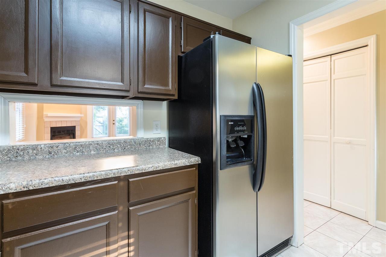 5621 Bridgetowne Way Raleigh, NC 27609 - Photo 9 of 26 Gallery Image 9