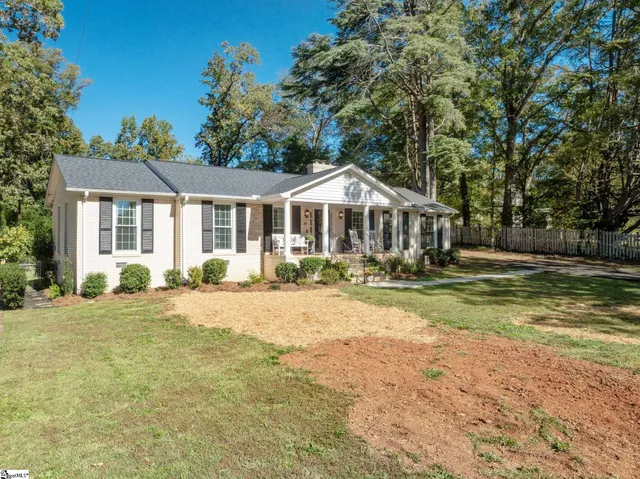 $425,000 | 39 Clarendon Avenue, Greenville, SC 29609