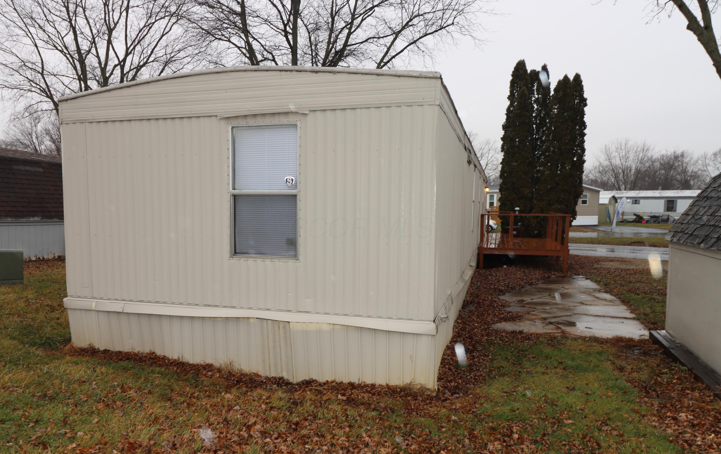 8565 Smith-Calhoun Road, Unit 192 Plain City, OH 43064 - Photo 16 of 18 Back of Home