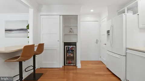 $789,999 | 4924 Sentinel Drive, Unit 2405, Bethesda, MD 20816