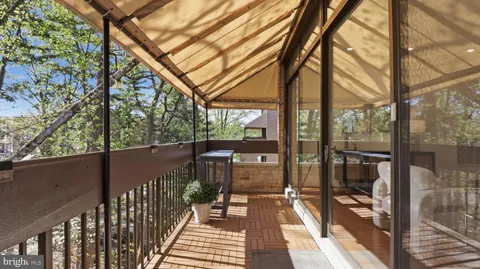 $789,999 | 4924 Sentinel Drive, Unit 2405, Bethesda, MD 20816