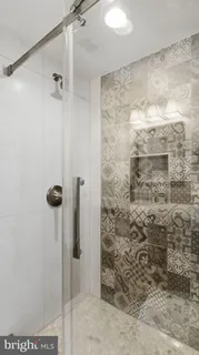 $789,999 | 4924 Sentinel Drive, Unit 2405, Bethesda, MD 20816