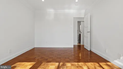 $789,999 | 4924 Sentinel Drive, Unit 2405, Bethesda, MD 20816