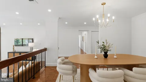 $789,999 | 4924 Sentinel Drive, Unit 2405, Bethesda, MD 20816