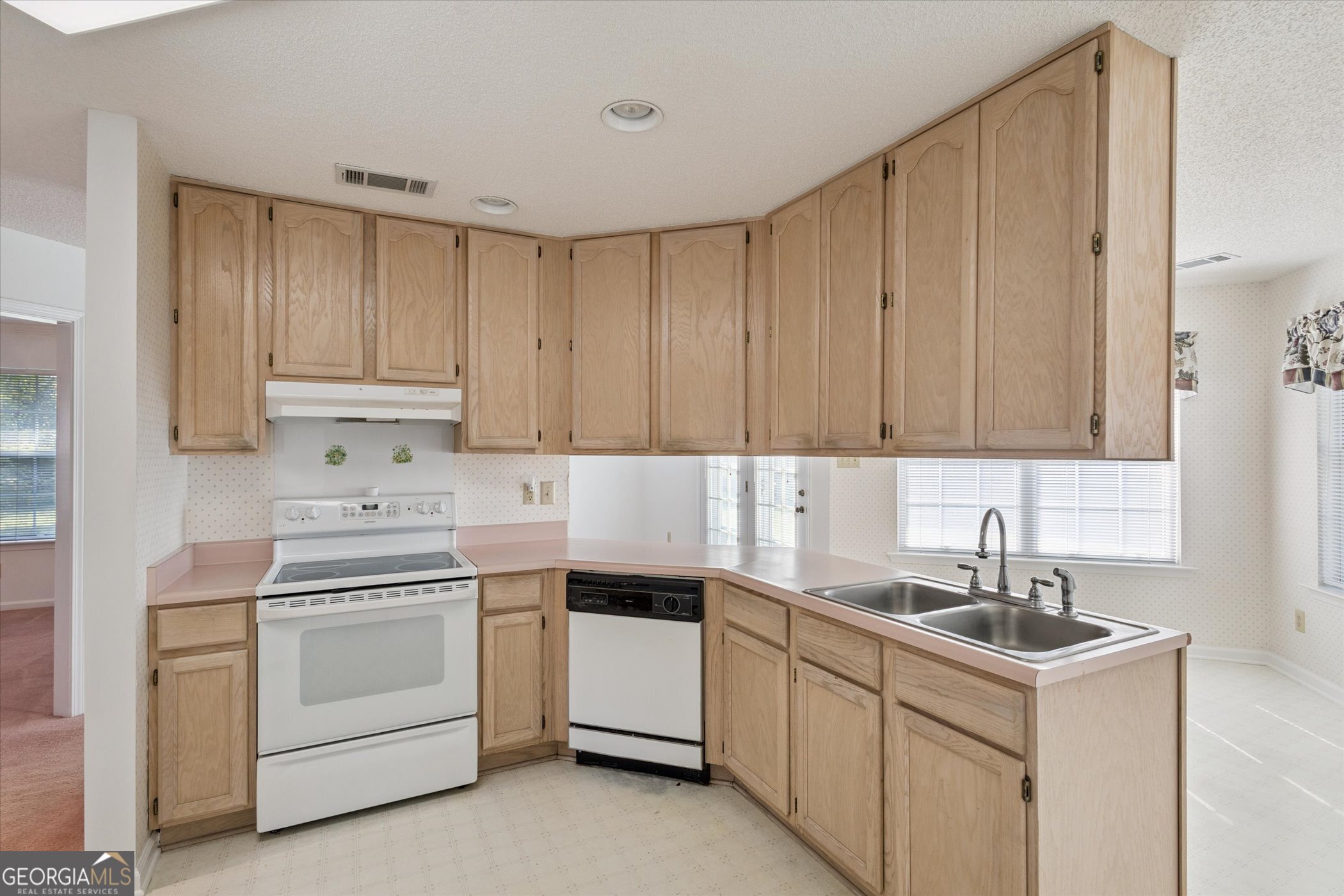 112 Lions Gate Road Savannah, GA 31419 - Photo 17 of 44