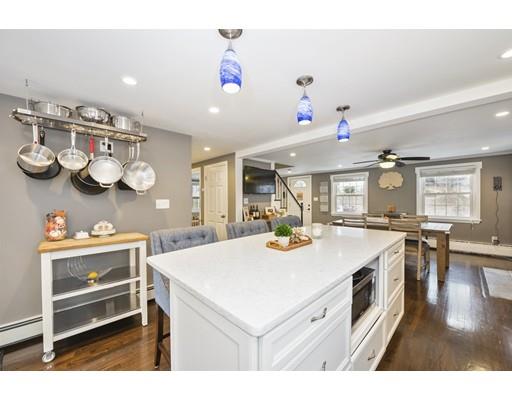 86 Upton Street Quincy, MA 02169 - Photo 5 of 27