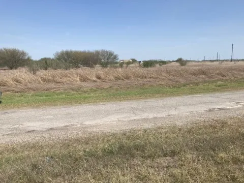 $99,900 | 355 County Road 354, Orange Grove, TX 78372