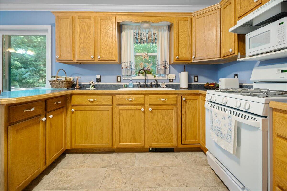 175 Cobb Road Poland, ME 04274 - Photo 18 of 34 18-175 Cobb Rd_Poland_ME-08